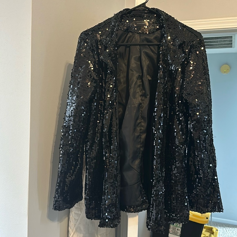 Women’s sparkle blazer
